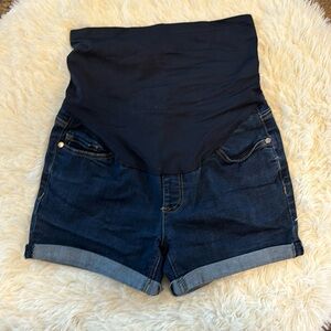Time and Tru Maternity Shorts